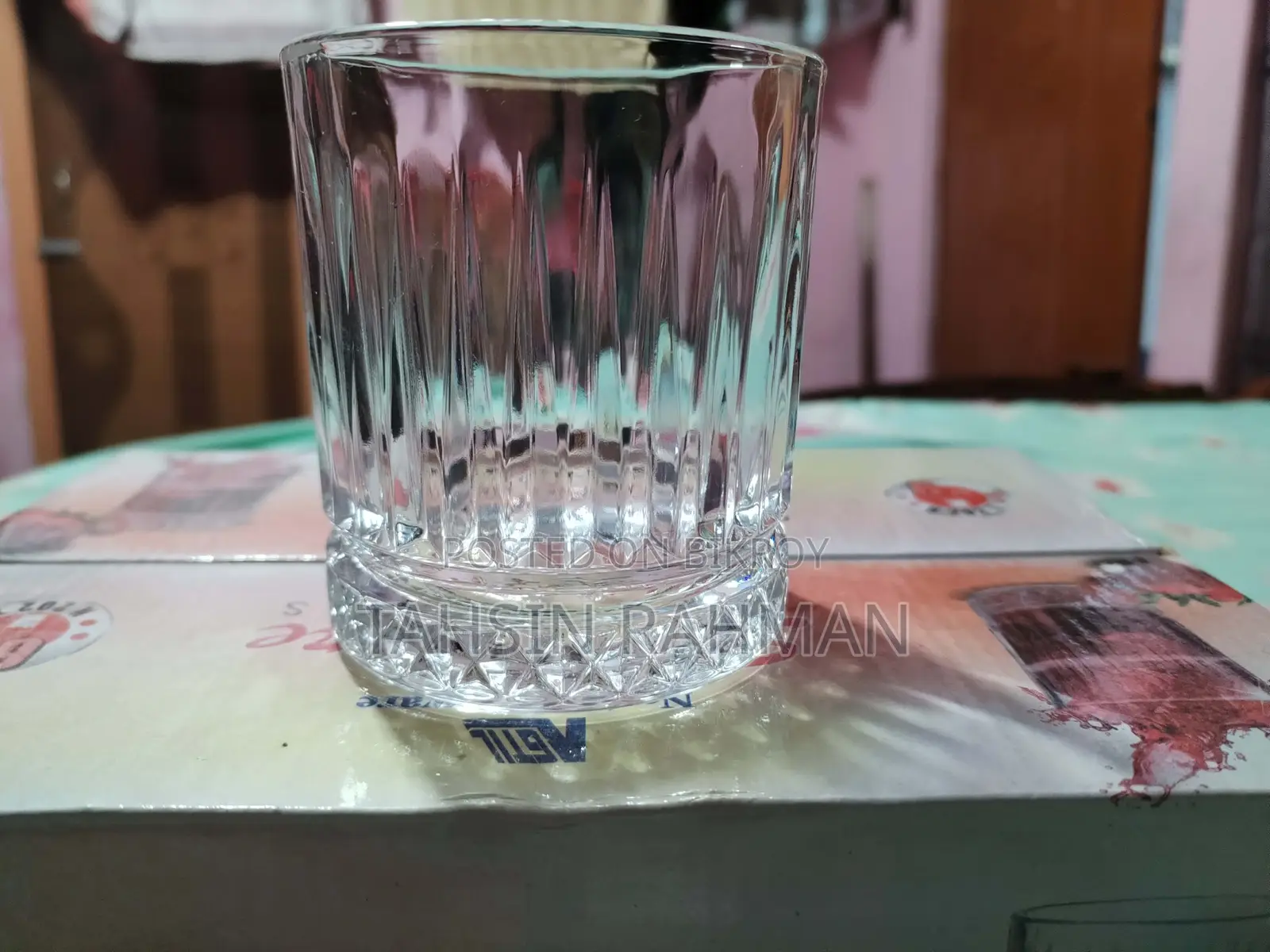 ব্র্যান্ড নিউ ড্রিংকিং গ্লাস সেট