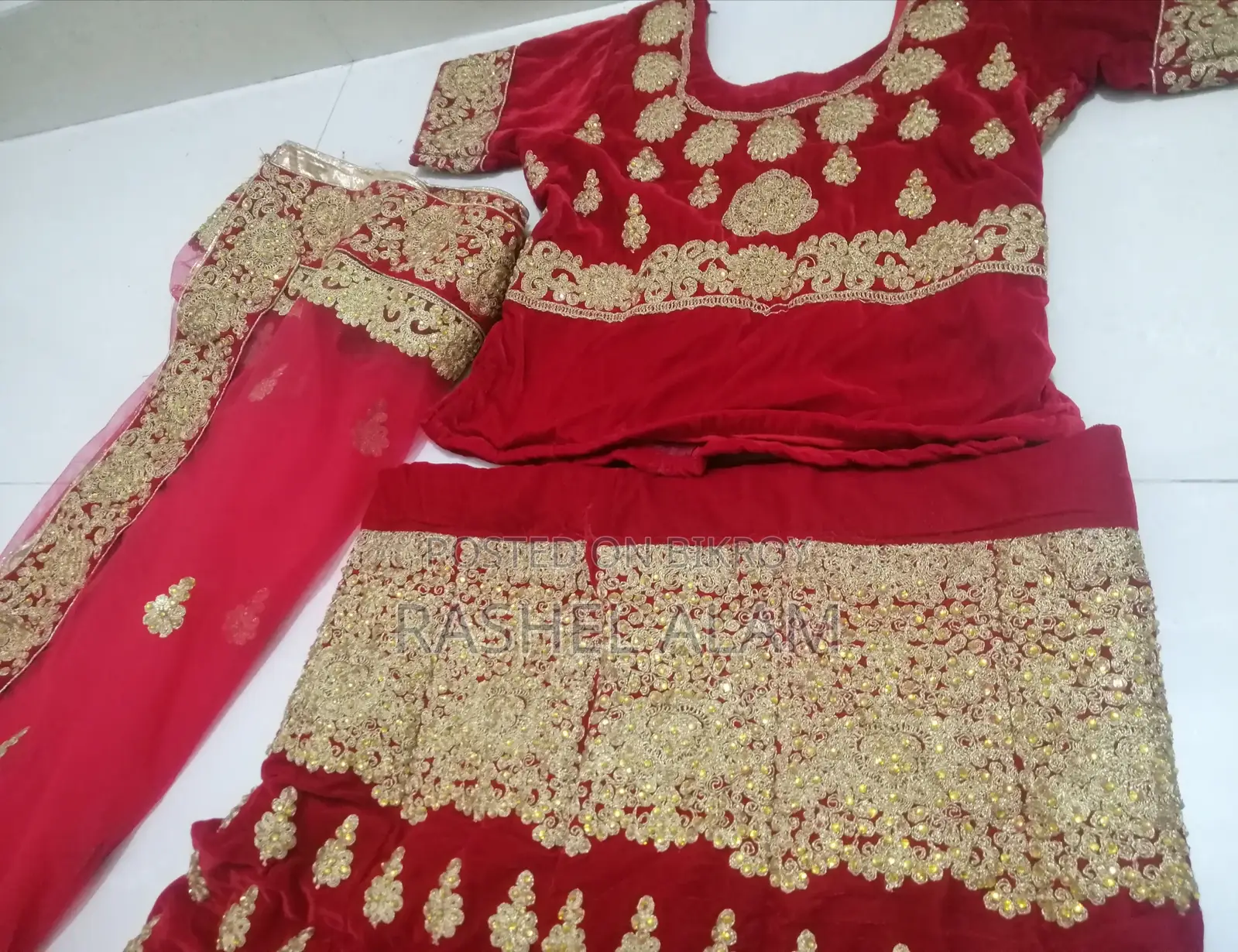 লেহেঙ্গা বিক্রি করতে চাই