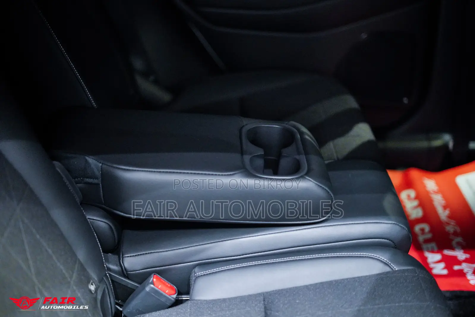 Honda Vezel 1.5 Hybrid 2WD 2021 White