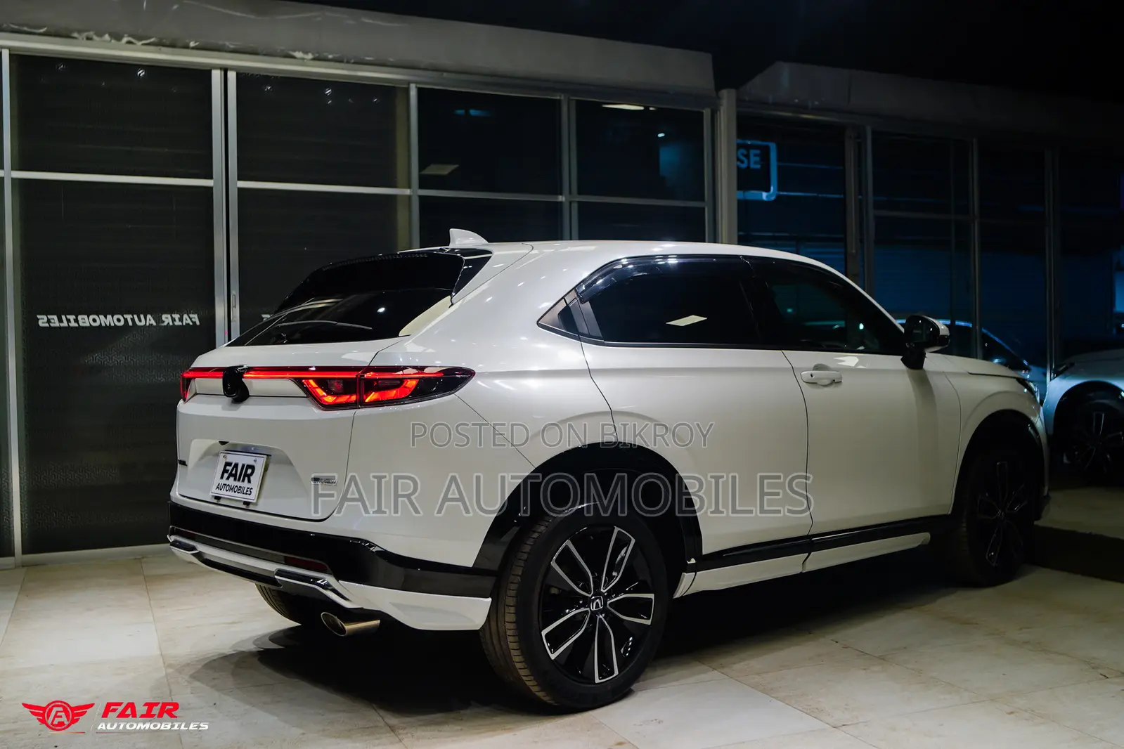 Honda Vezel 1.5 Hybrid 2WD 2021 White