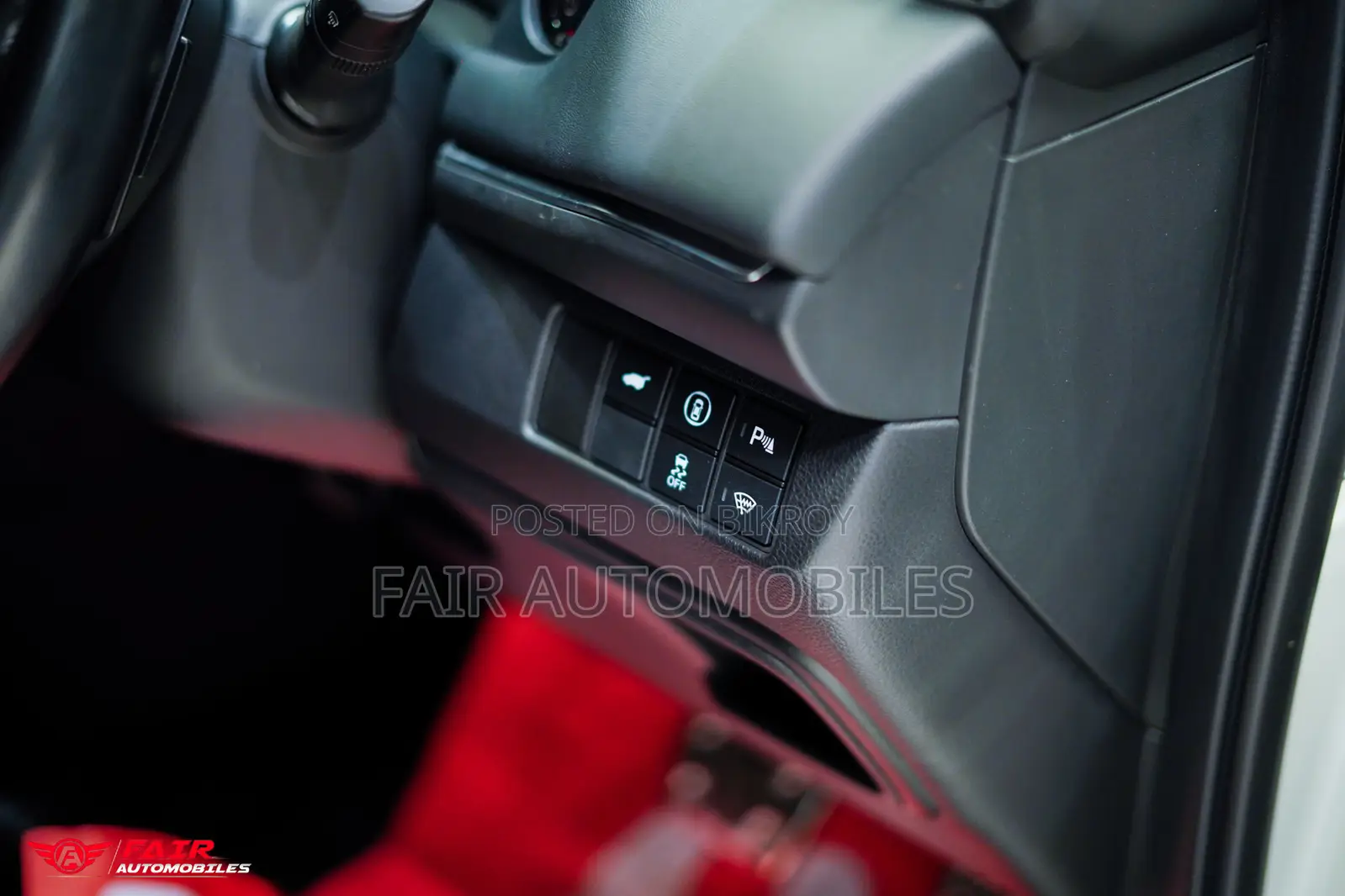 Honda Vezel 1.5 Hybrid 2WD 2021 White