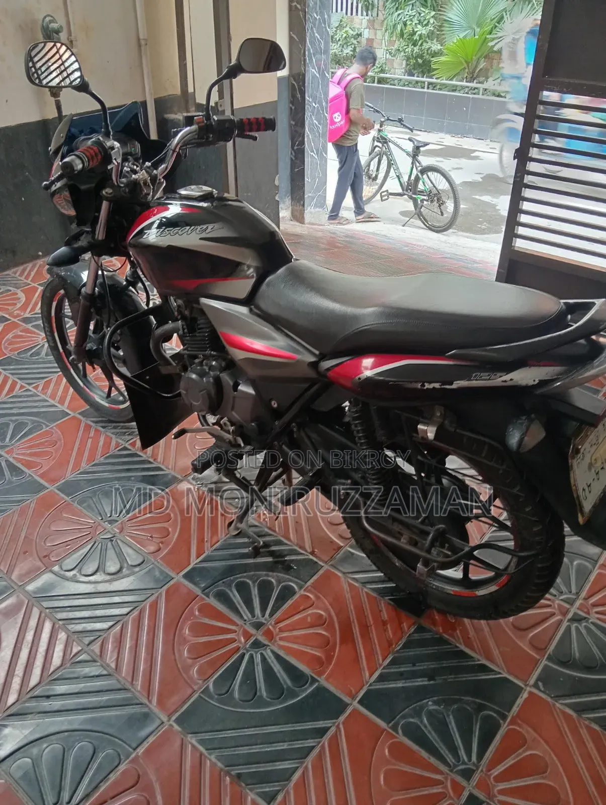 Bajaj Discover 125 2019 Red