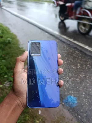 Vivo Y21 64 GB Blue