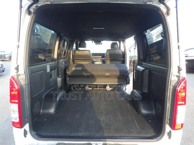 Toyota TownAce 2021 Pearl