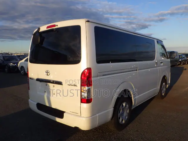Toyota TownAce 2021 Pearl
