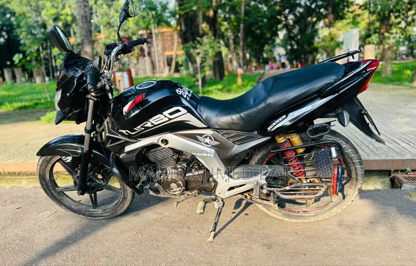 Runner Turbo 125 2021 Black