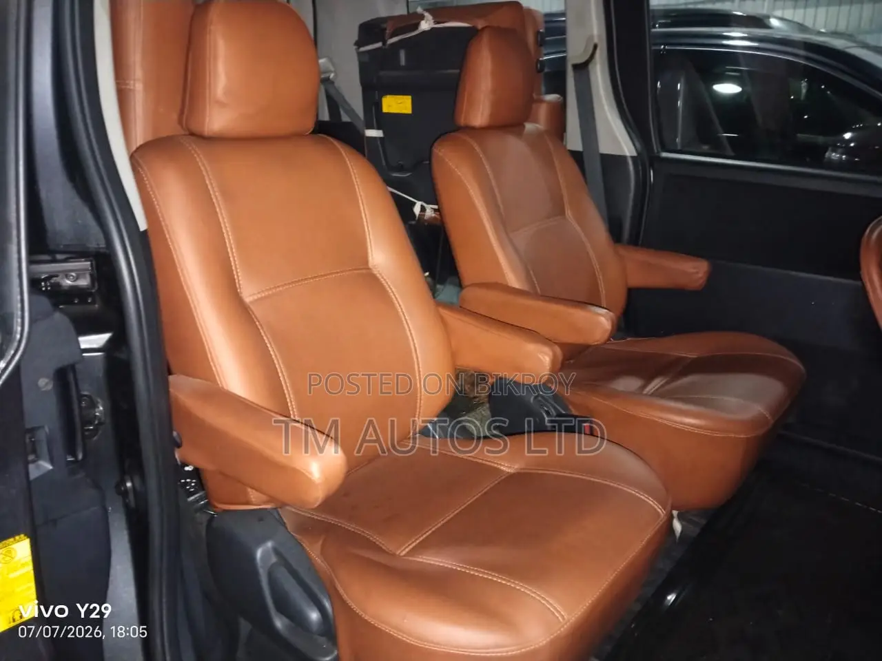 Toyota Noah 2012 Gray