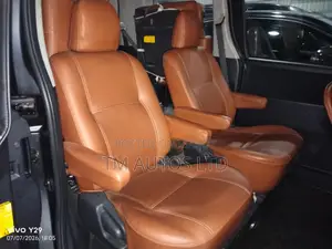 Toyota Noah 2012 Gray