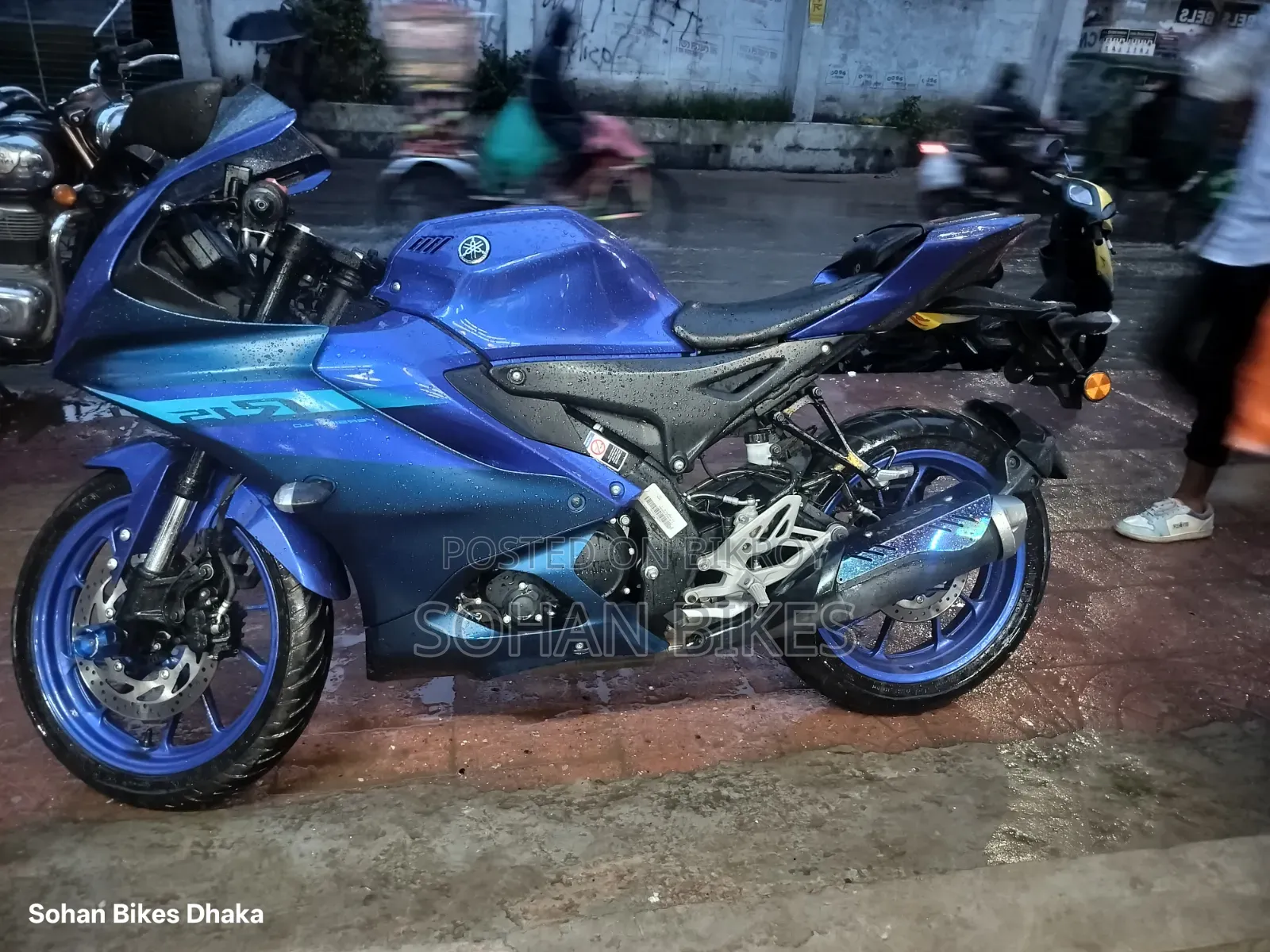 Yamaha R1 2025 Blue