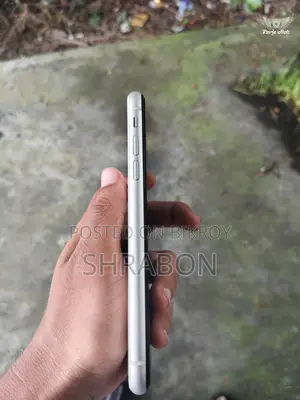 অ্যাপল আইফোন ১১ ১২৮ জিবি সাদা