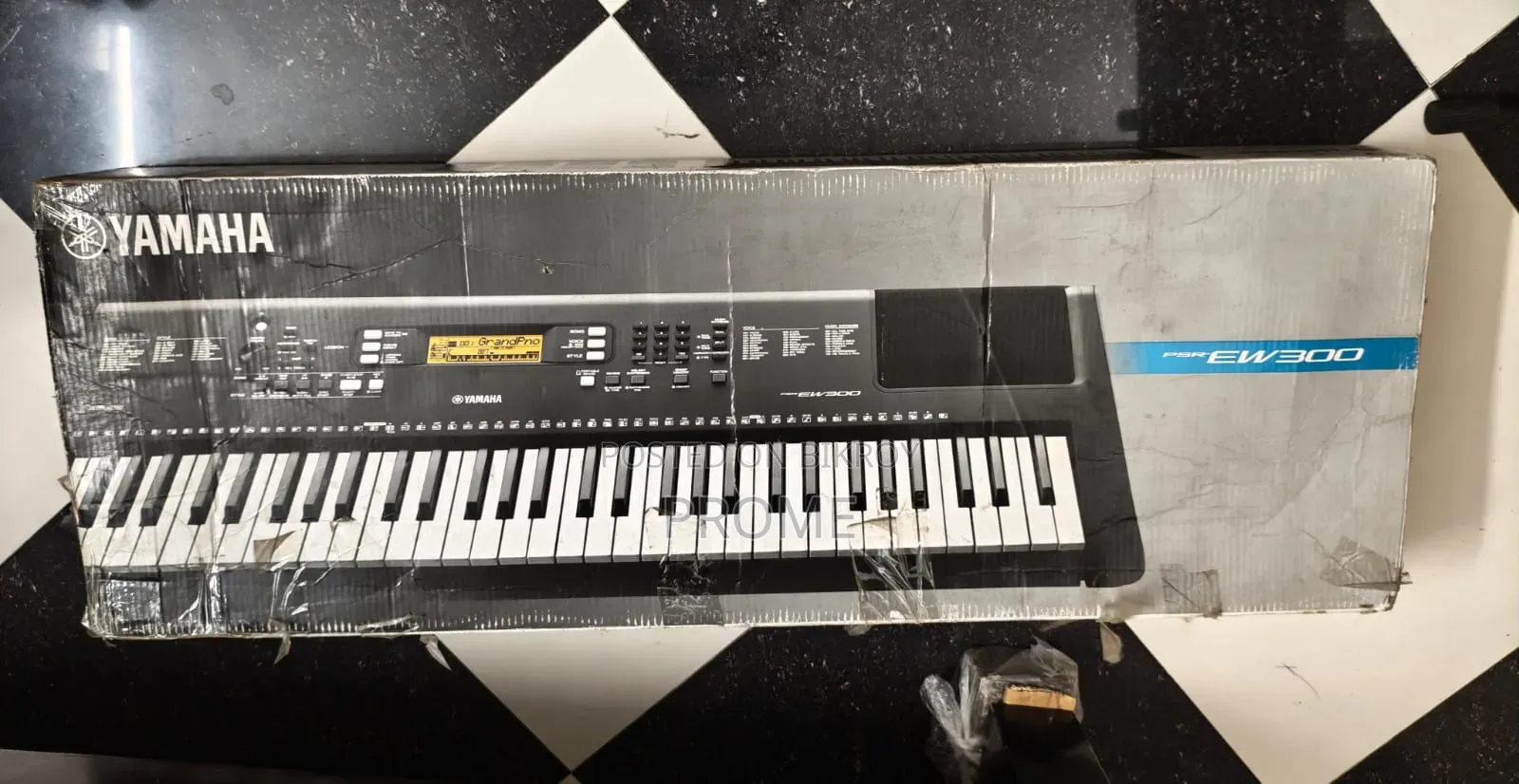 Yamaha PSR Ew300 Portable Keyboard