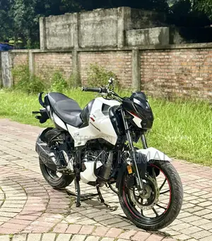 Hero Thriller 160R 2021 White
