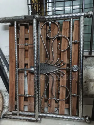 Steel bed 4 feet by 7 feet