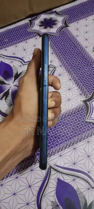 Vivo Y21 64 GB Blue