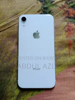 Apple iPhone XR 64 GB White