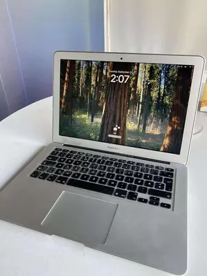 Laptop Apple MacBook Air 2017 8GB Intel Core I5 SSD 128GB
