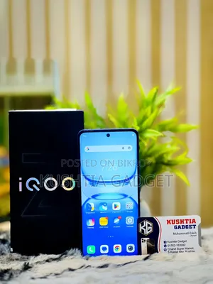 iQOO Z10x 128 GB Blue