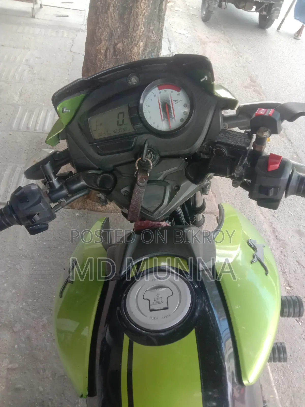 TVS Apache RTR 160 2V 2018 Green
