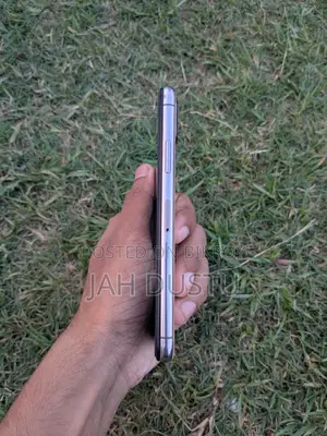Apple iPhone XS 64 GB Rose Gold