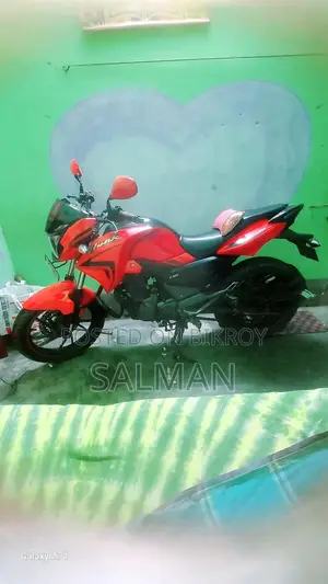 Hero Hunk 2023 Red