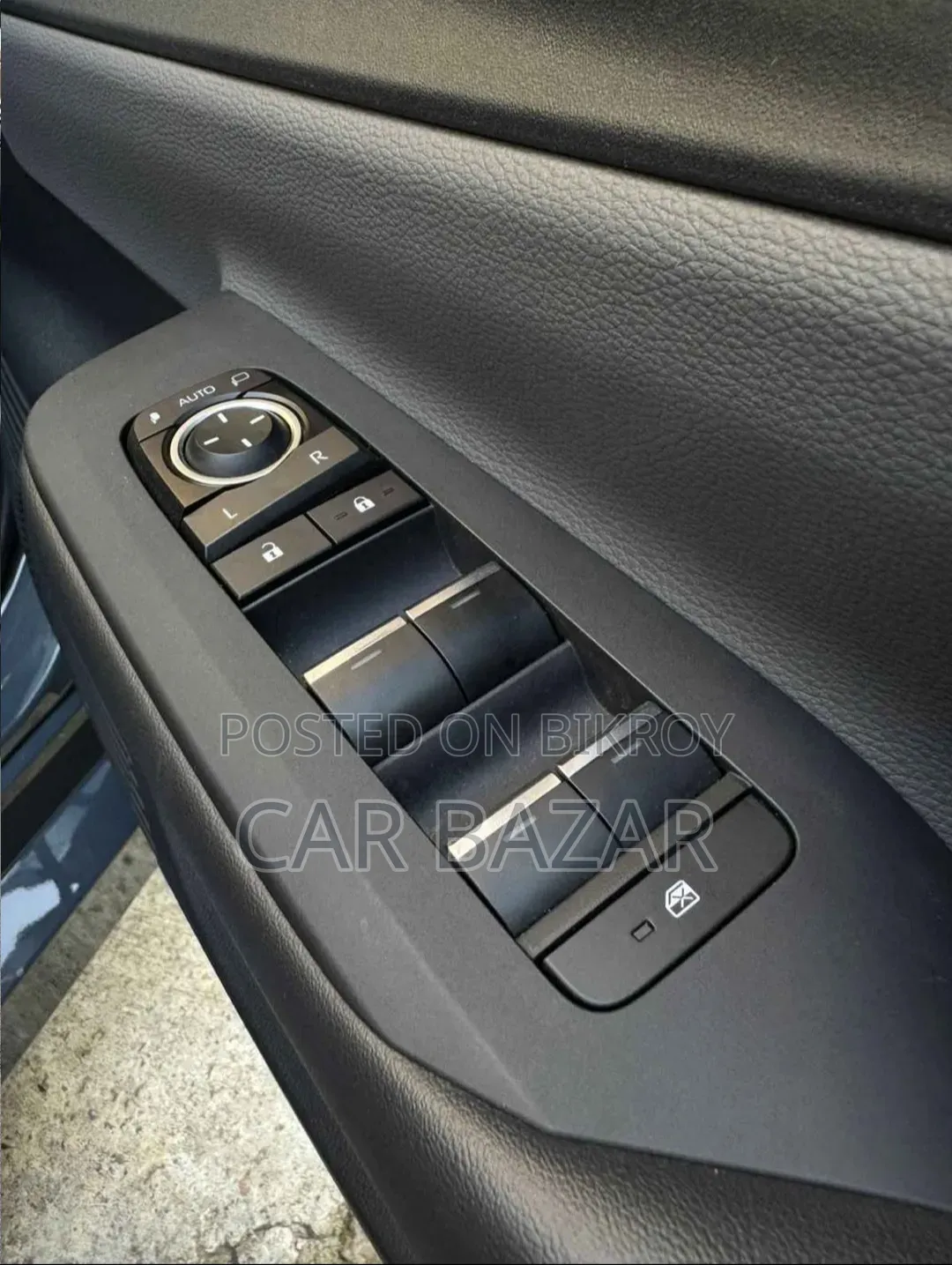 New Toyota Prius 2023 Gray