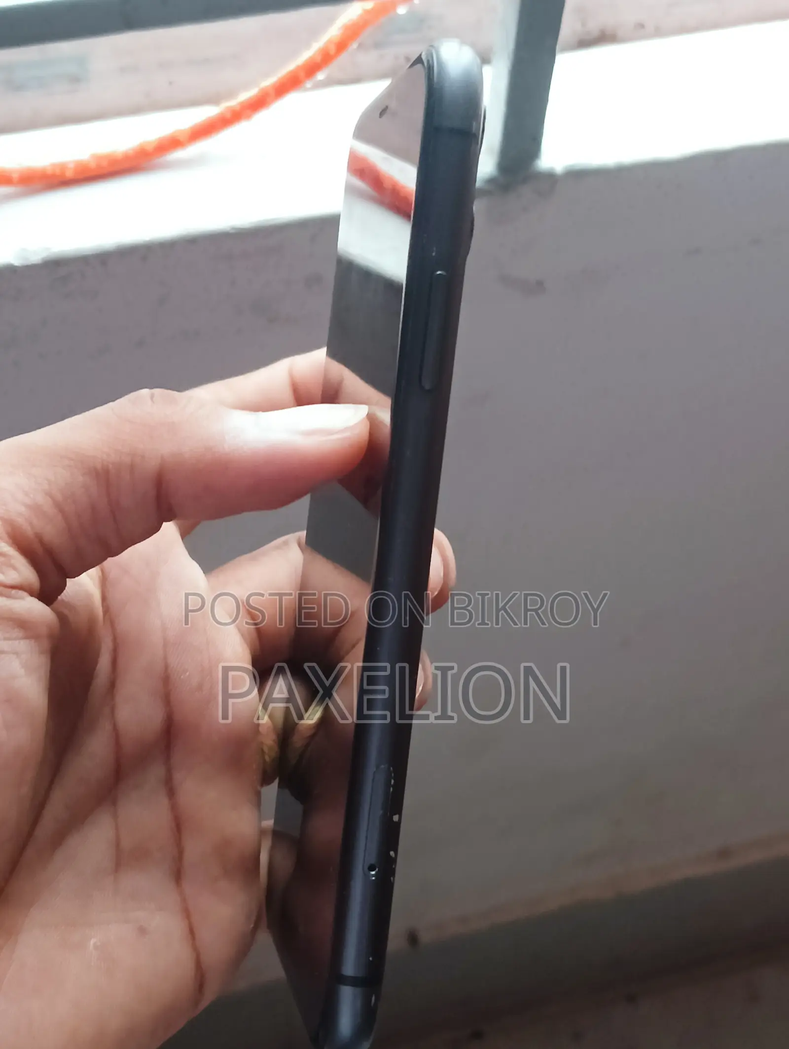 Apple iPhone 11 64 GB Black