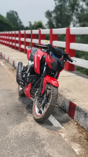 TVS Apache 160 4V 2022 Red