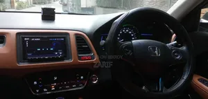 Honda Vezel 1.5 Hybrid 4WD 2014 Green