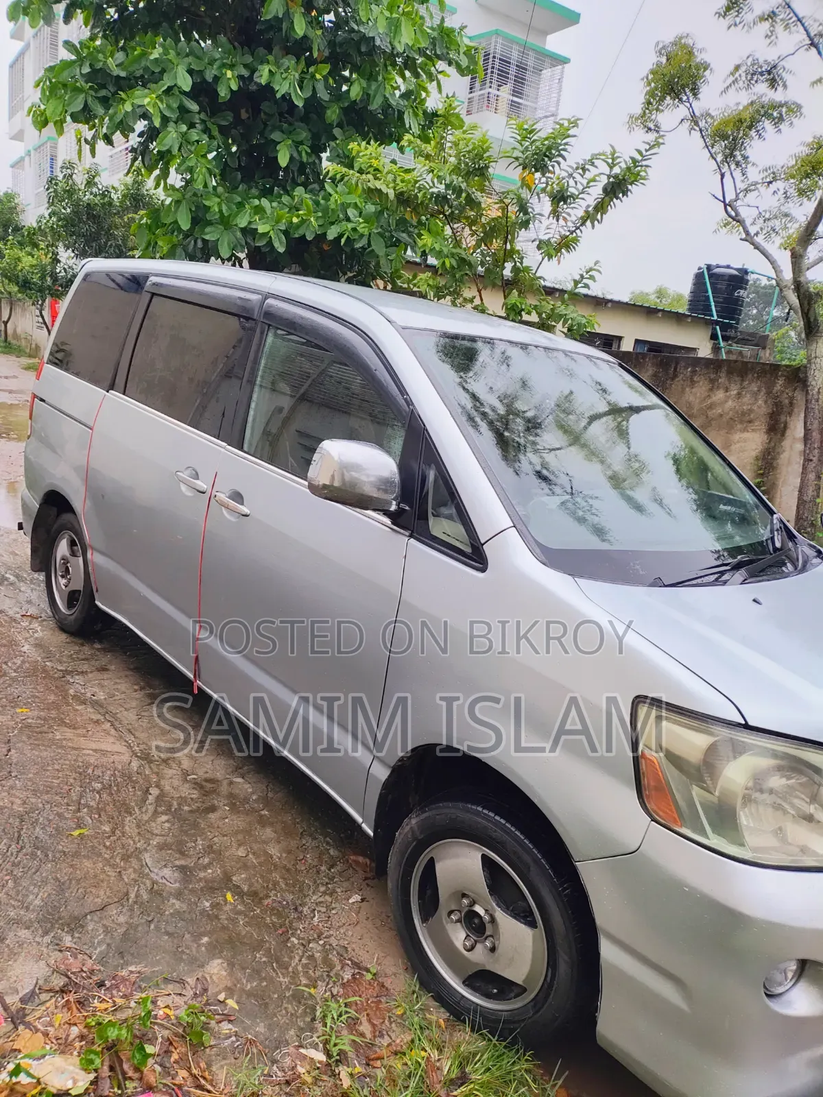 Toyota Noah 2003 Silver