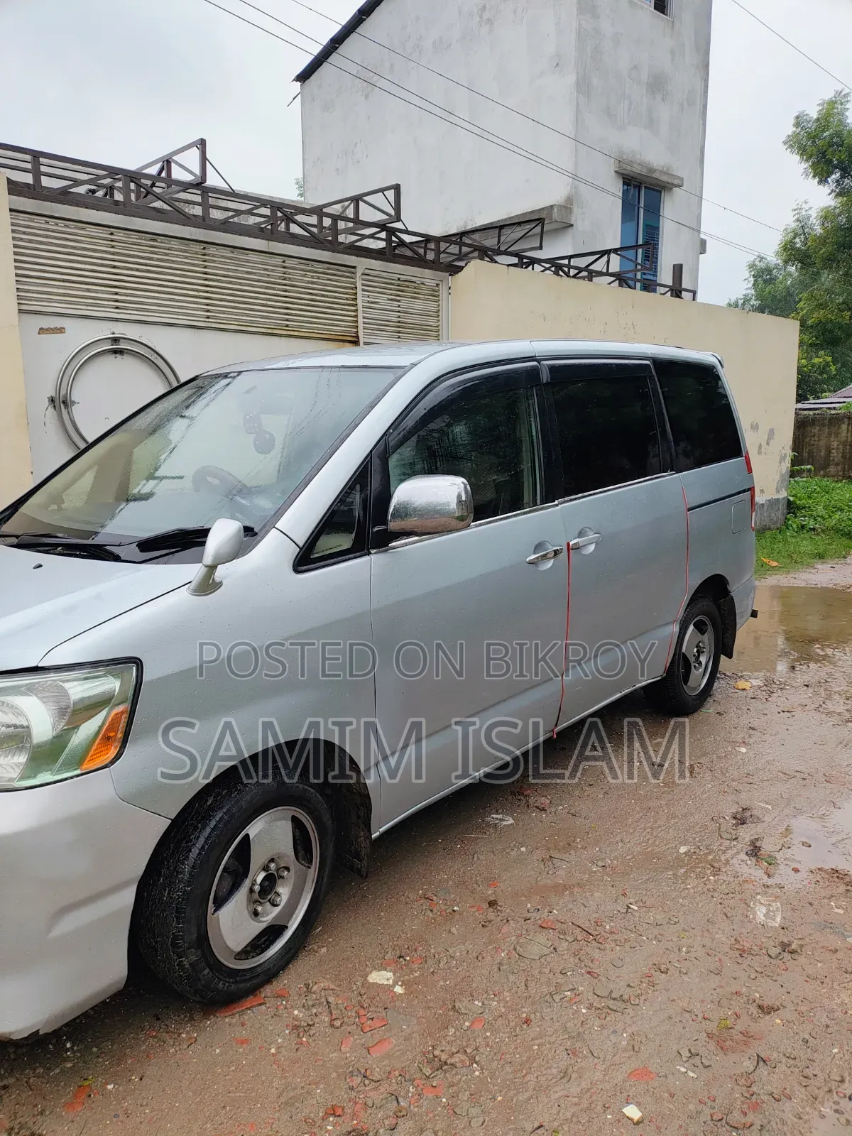 Toyota Noah 2003 Silver