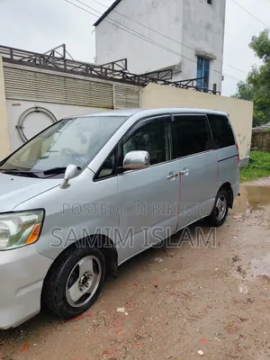 Toyota Noah 2003 Silver