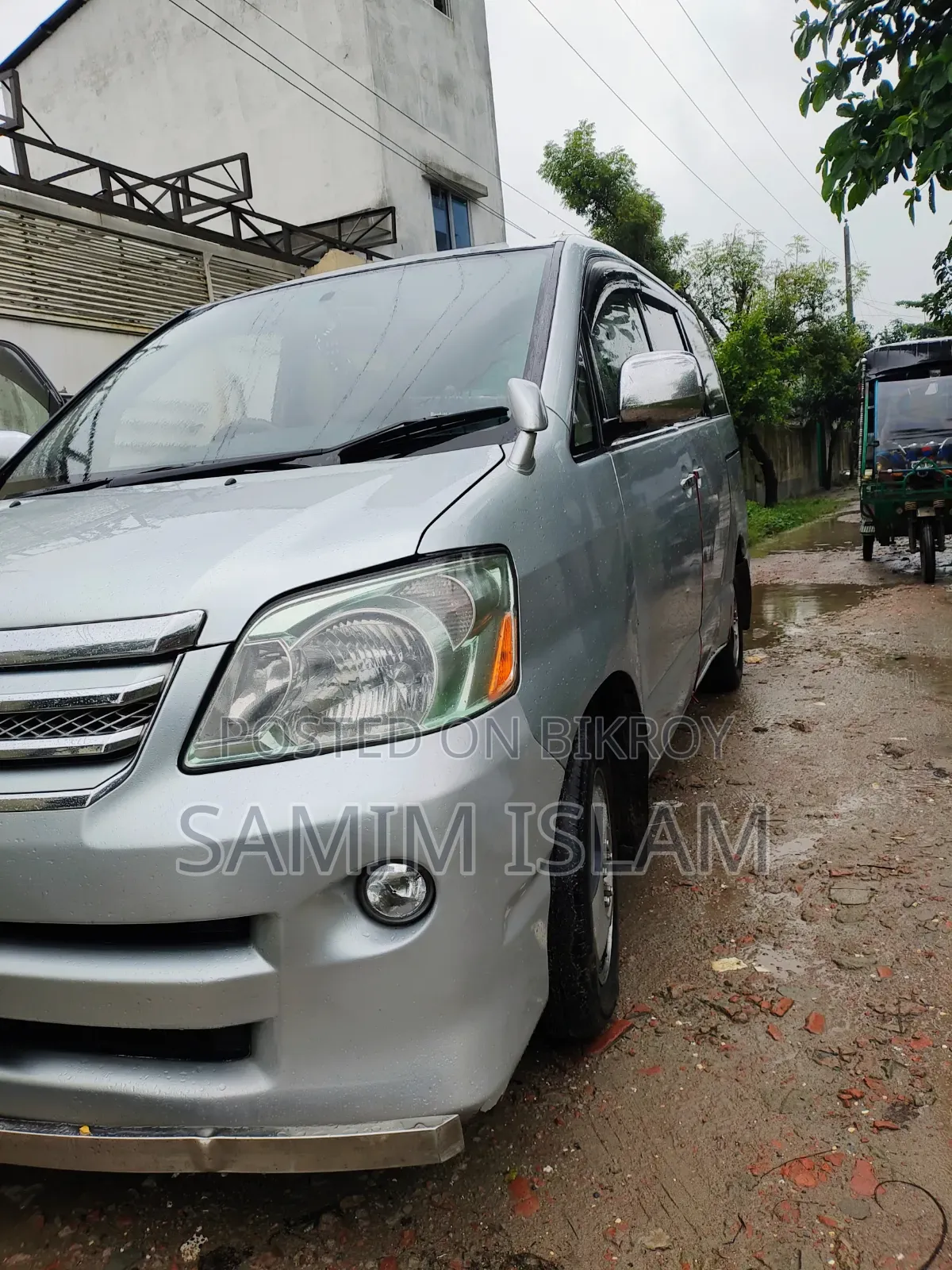 Toyota Noah 2003 Silver