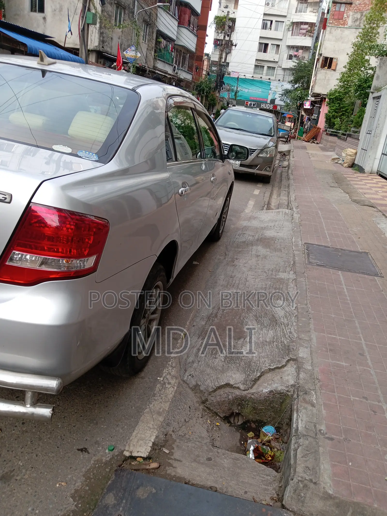 টয়োটা এক্সিও ২০১০ সিলভার