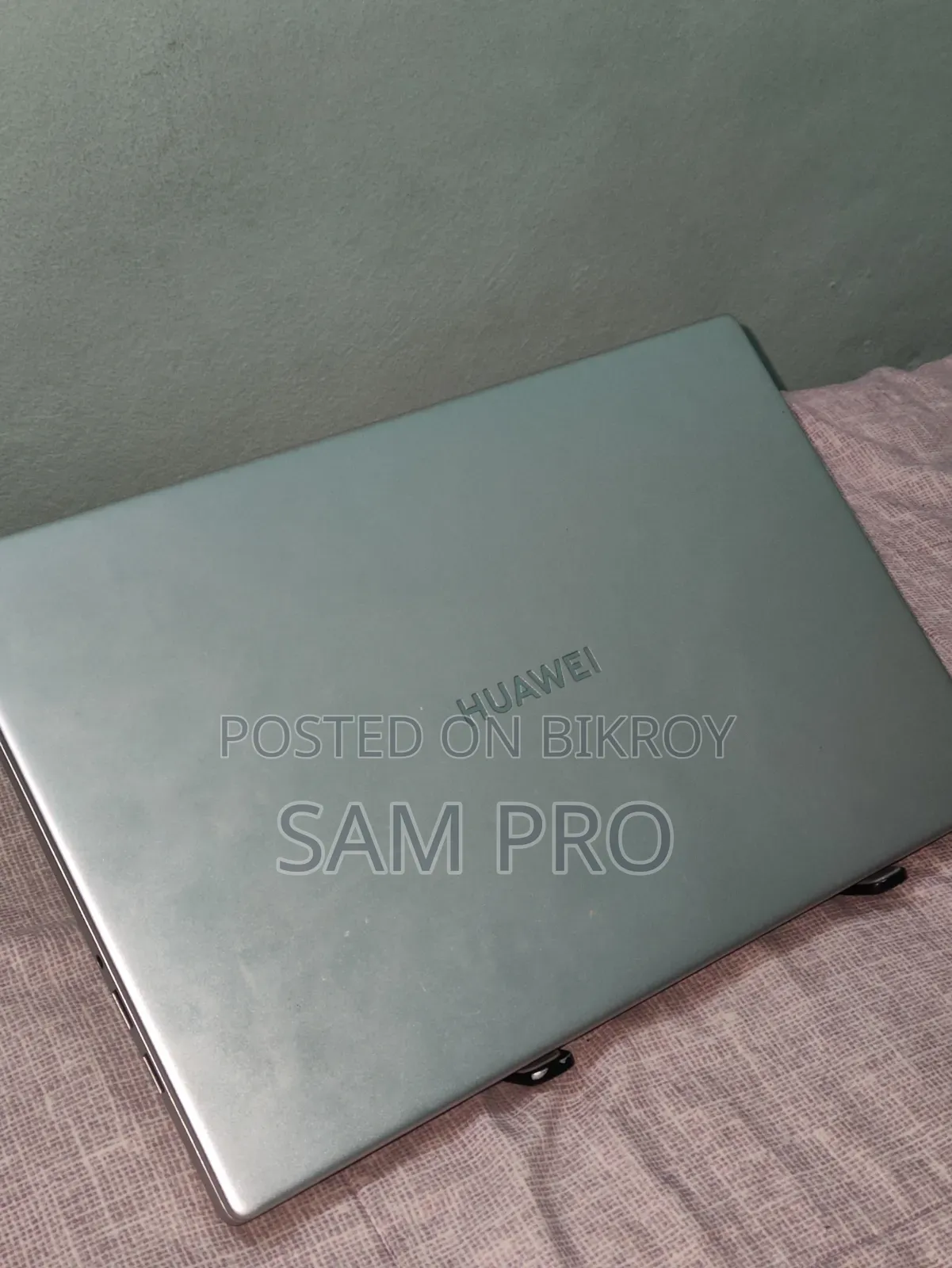 New Laptop Huawei Matebook D 15 8GB Intel Core i5 SSD 250GB
