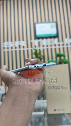 Motorola Edge 50 256 GB Purple