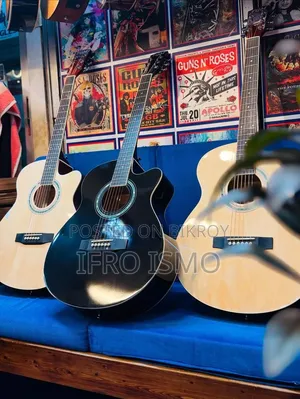 Emergency Selling Brand New Guitar With Free Items