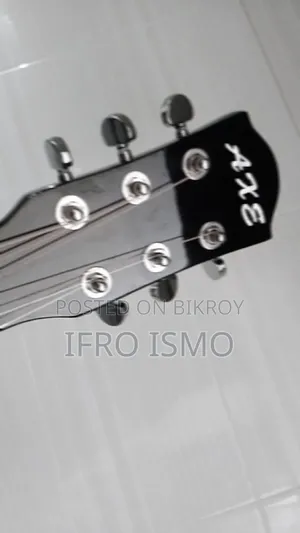 Emergency Selling Brand New Guitar With Free Items