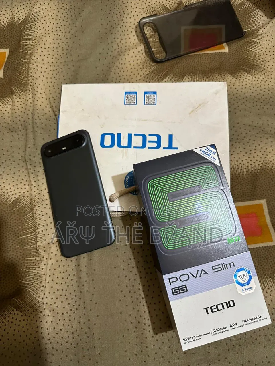 Tecno Pova Curve 256 GB Black