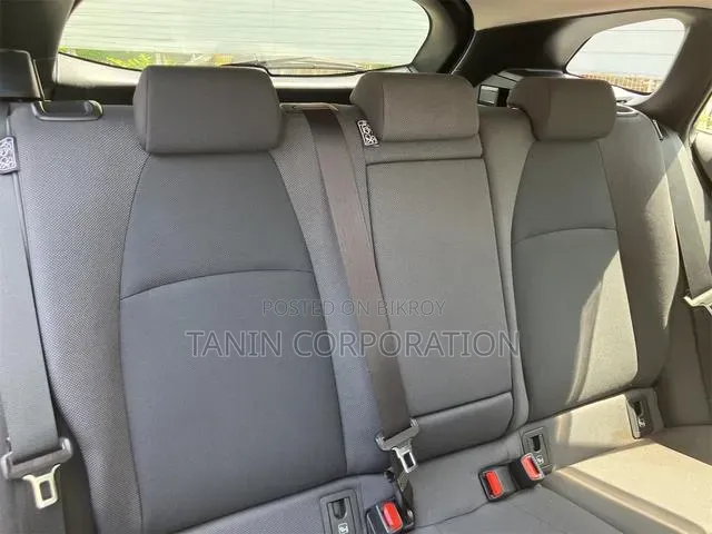টয়োটা করোলা ২০২০ নীল