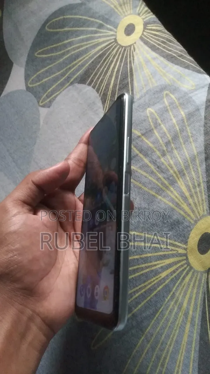 Vivo Y21t 128 GB Blue
