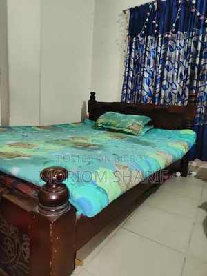 ভালো কন্ডিশন এর খাট (৫×৭) বিক্রয়