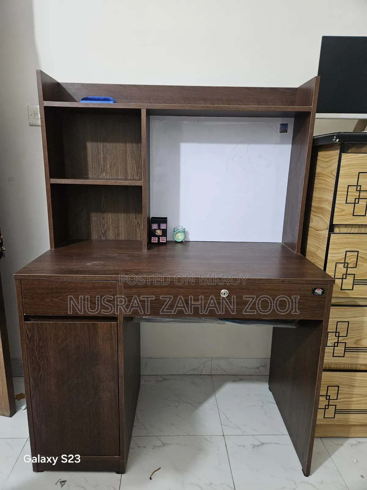 Regal Study Table