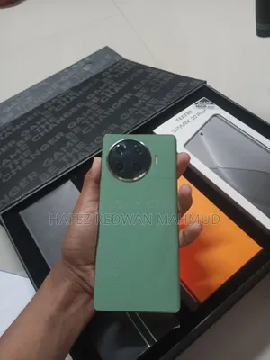 Tecno Spark 20 Pro Plus 256 GB
