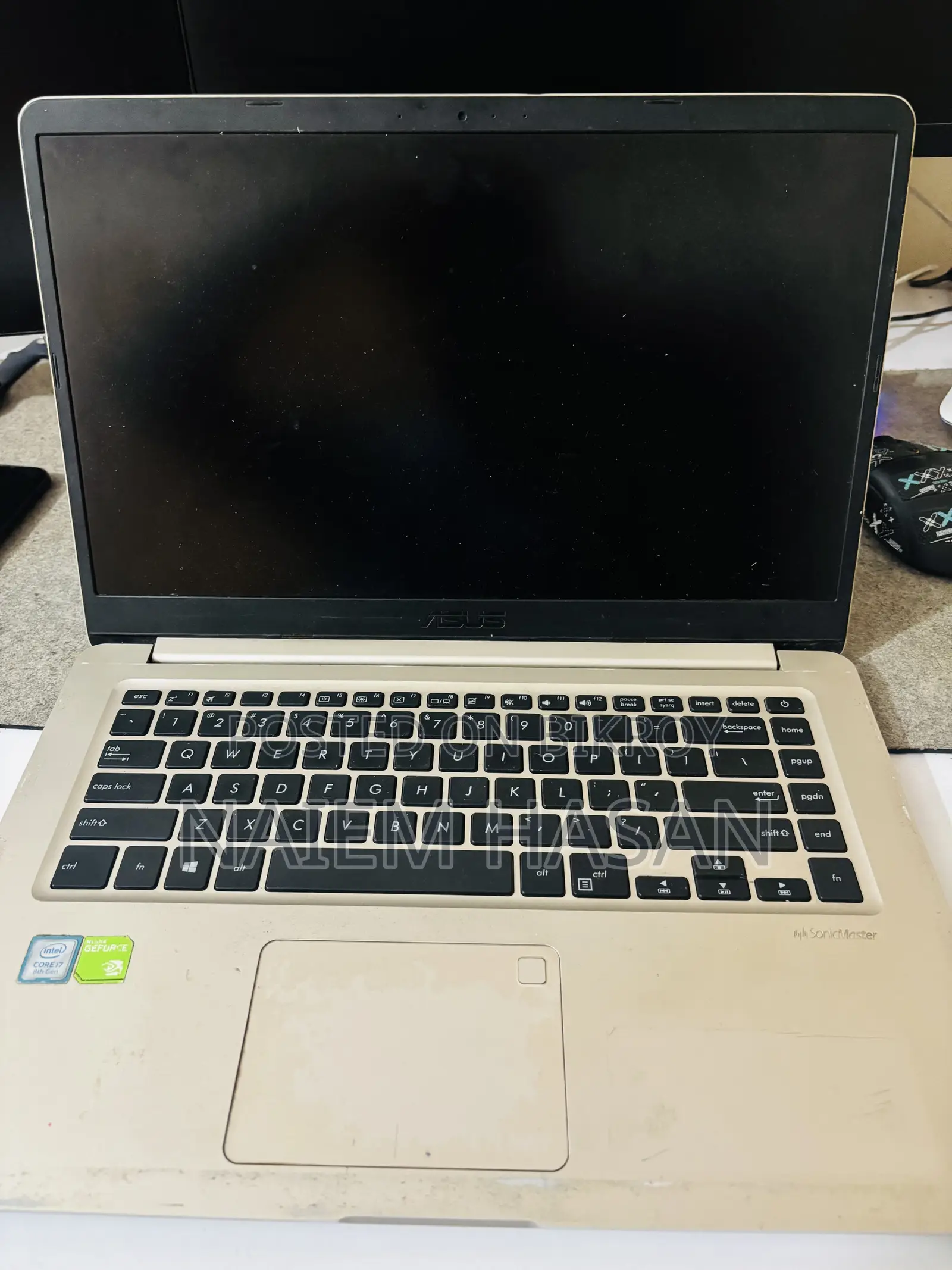 Laptop Asus VivoBook S15 S530UN 8GB Intel Core I7 HDD+SSD 1T