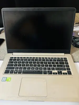Laptop Asus VivoBook S15 S530UN 8GB Intel Core I7 HDD+SSD 1T