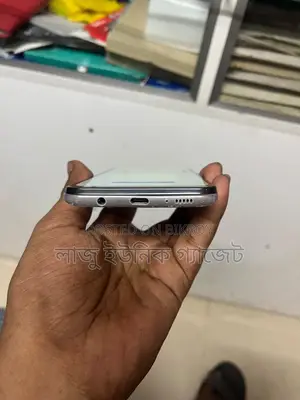 Samsung Galaxy A50 64 GB White