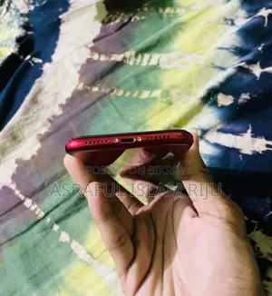 Apple iPhone 11 64 GB Red