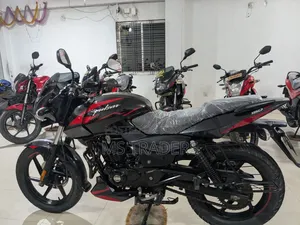 বাজাজ পালসার ১৫০ ২০২২ ব্ল্যাক