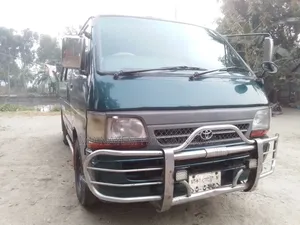 Toyota HiAce 2003 Green