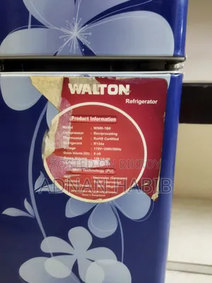 Middle Size Wilton Fridge